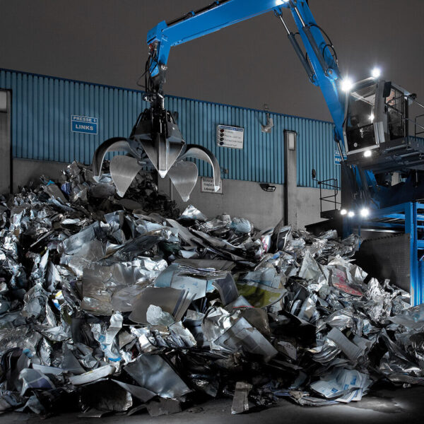 Smaltimento macerie. Ferro e rottami ferrosi